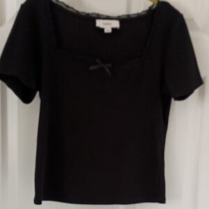 CeCe Black Short Sleeve Square Neck Top with Bow Accent
